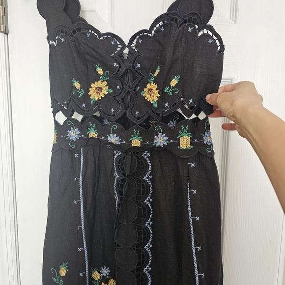 Farm Rio Cross Stitch Sunflower Richelieu Lenzing™ Ecovero™ Euroflax™ Midi Dress - Picture 2 of 4